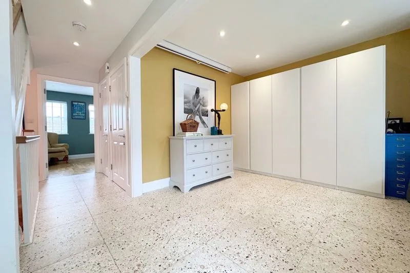 Hythe Road, Brighton BN1 6JS, photo 14