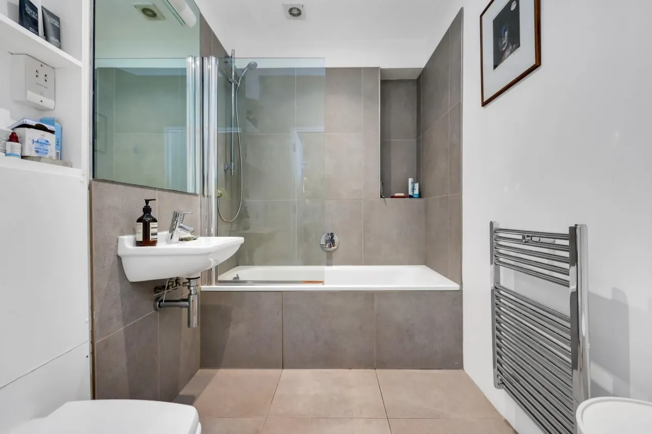 Minerva Street, London, E2, photo 11