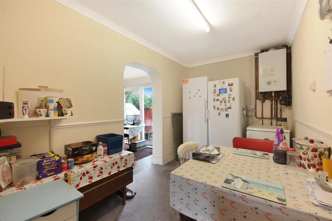 Russell Close, Stonebridge, NW10, photo 3