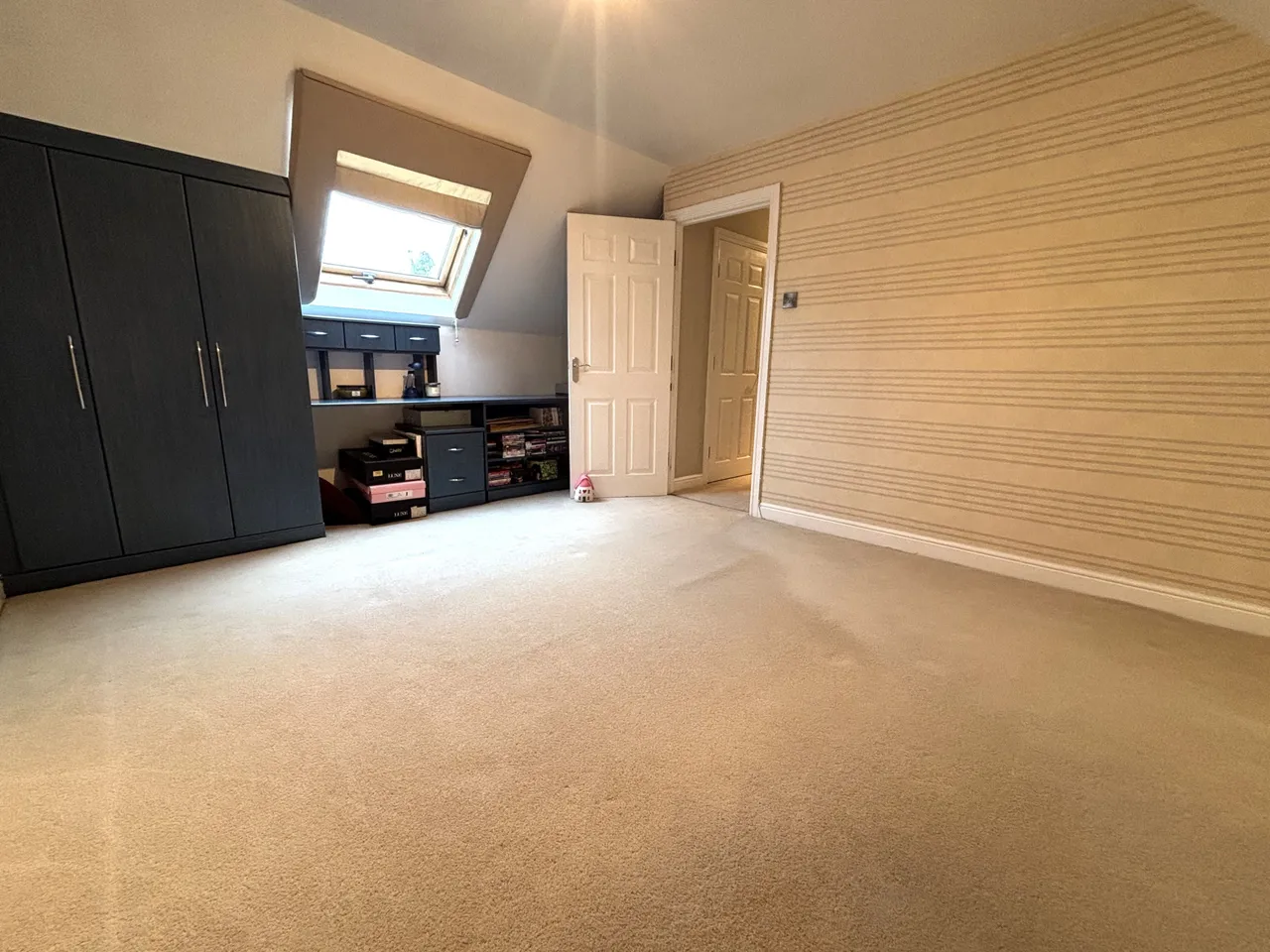 Hall Pool Drive, Offerton, SK2, photo 28
