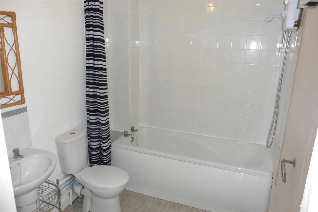 Ashleigh House, Hamblin Court, photo 6