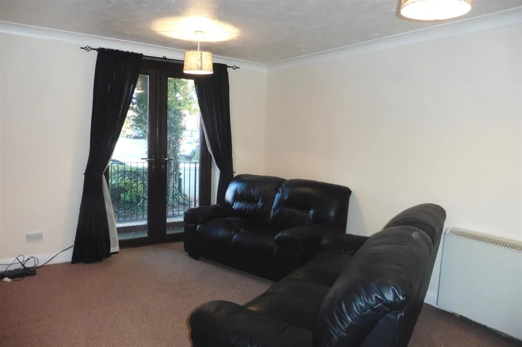Ashleigh House, Hamblin Court, photo 2
