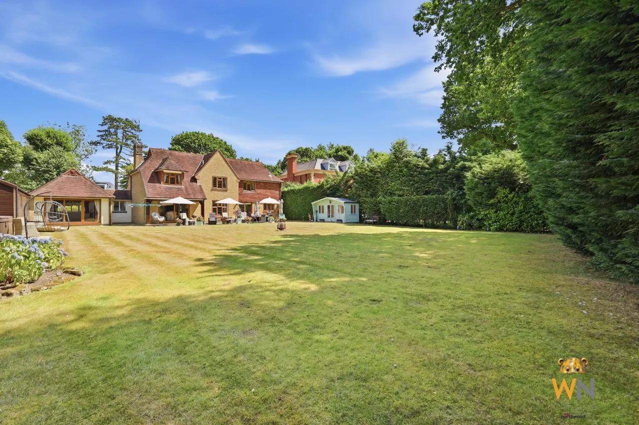 Heronway, Shenfield, CM13, photo 45