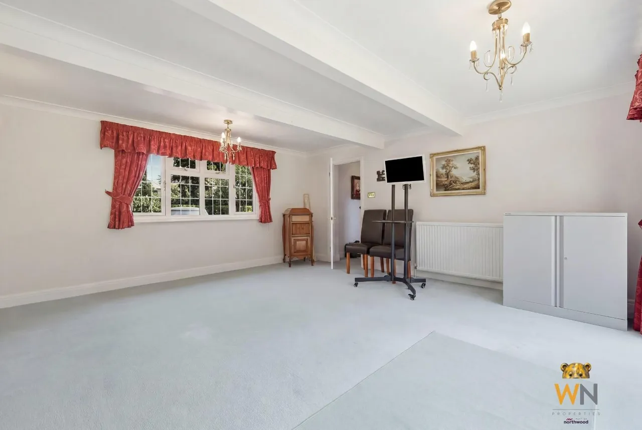 Heronway, Shenfield, CM13, photo 31