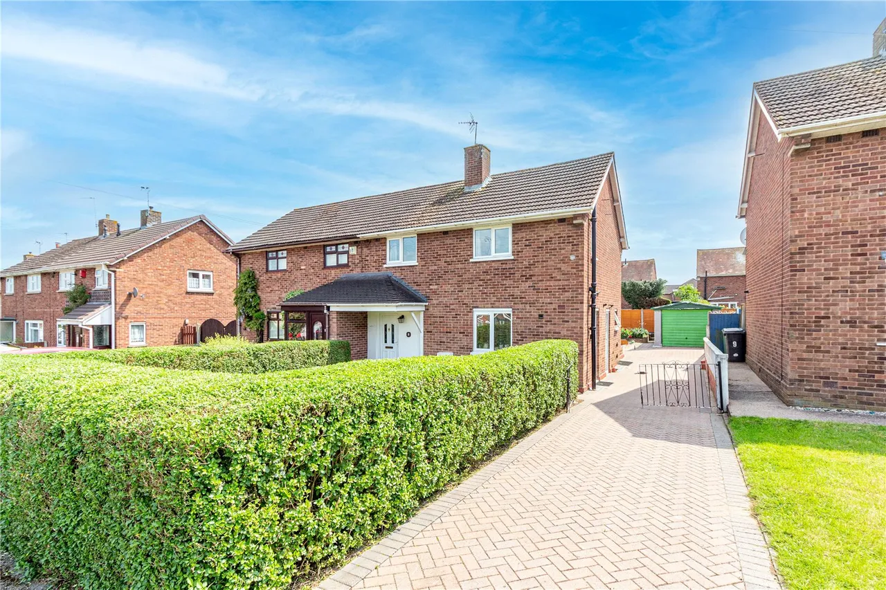 3 bed house for sale — Rowan Crescent, Redditch, Worcestershire, B97 6ND
