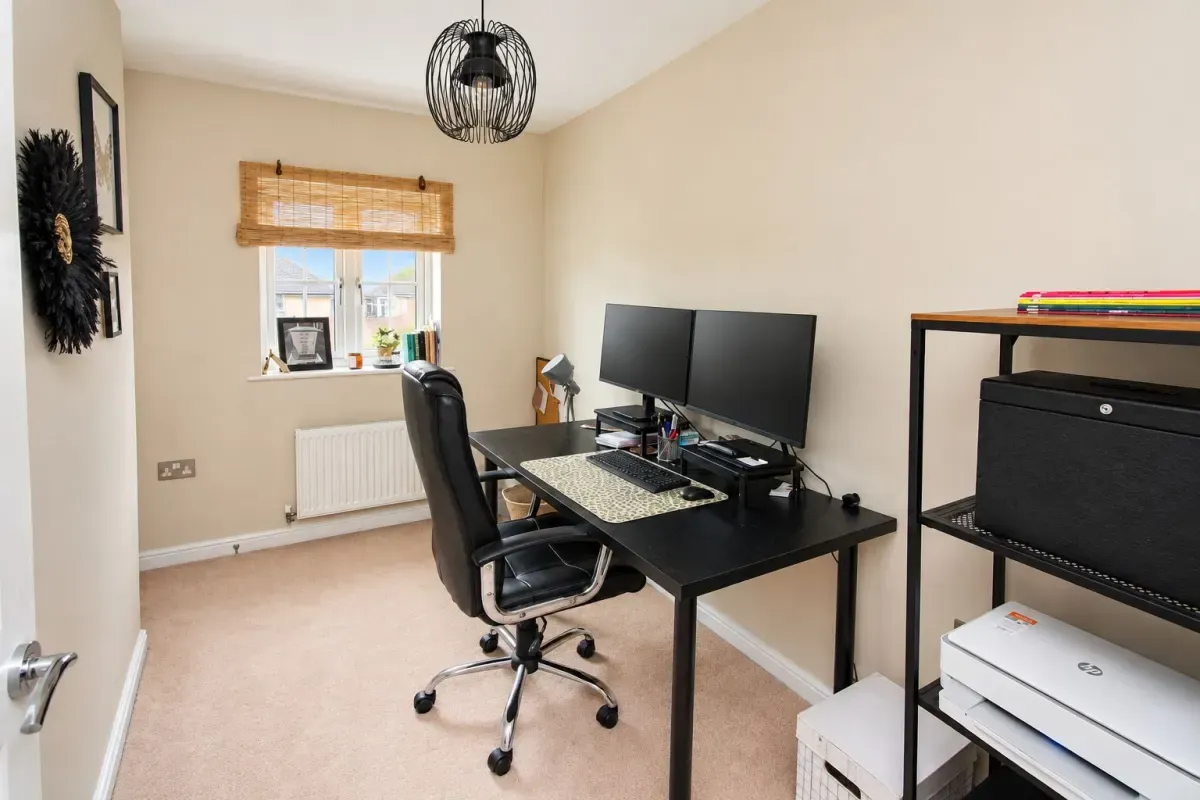 Prince Edward Way, Stotfold, SG5, photo 13