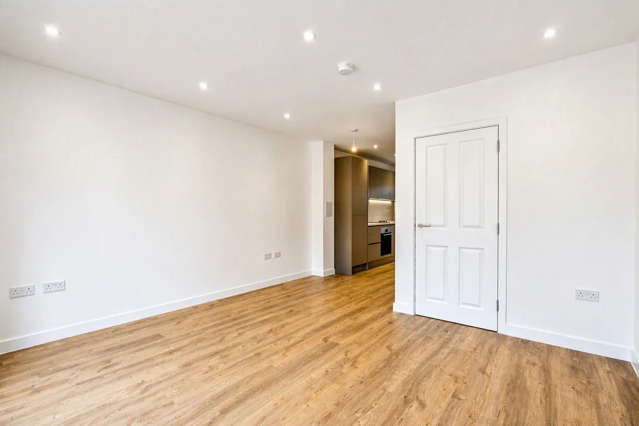 Ghyllgrove Close, Basildon, Essex, SS14, photo 17