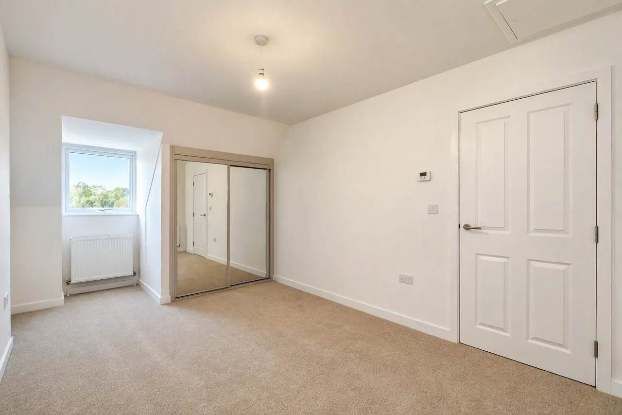 Ghyllgrove Close, Basildon, Essex, SS14, photo 6