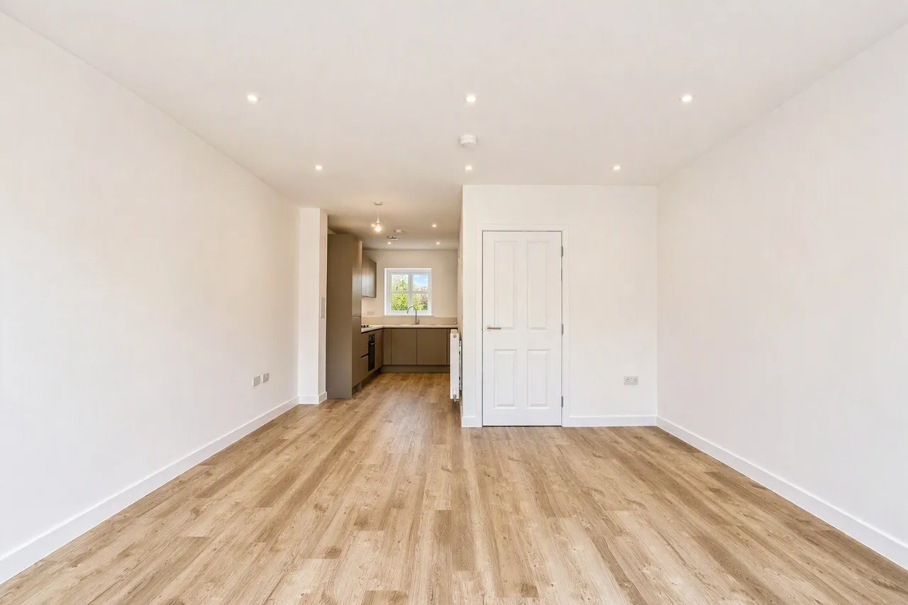 Ghyllgrove Close, Basildon, Essex, SS14, photo 15