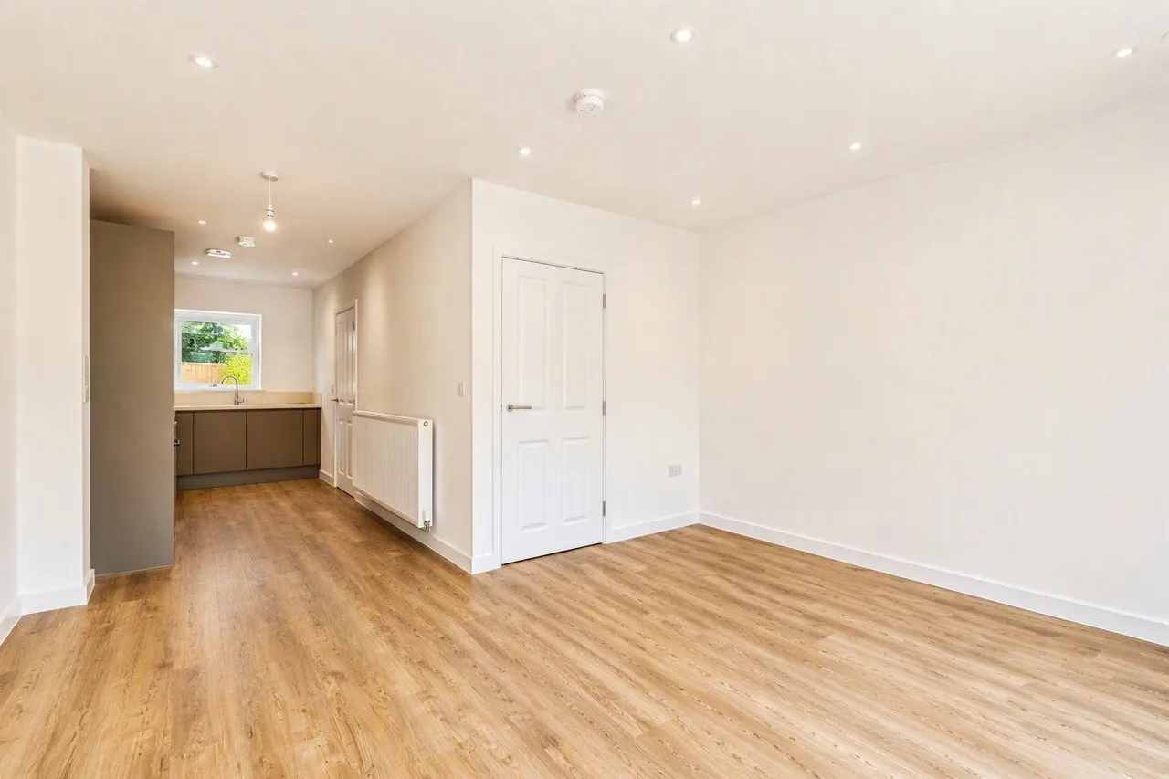 Ghyllgrove Close, Basildon, Essex, SS14, photo 13