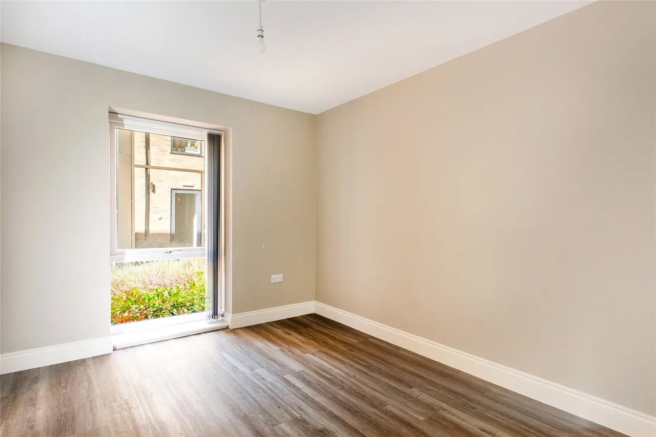 Regents Gate, Cornwalls Meadow, MK18, photo 10