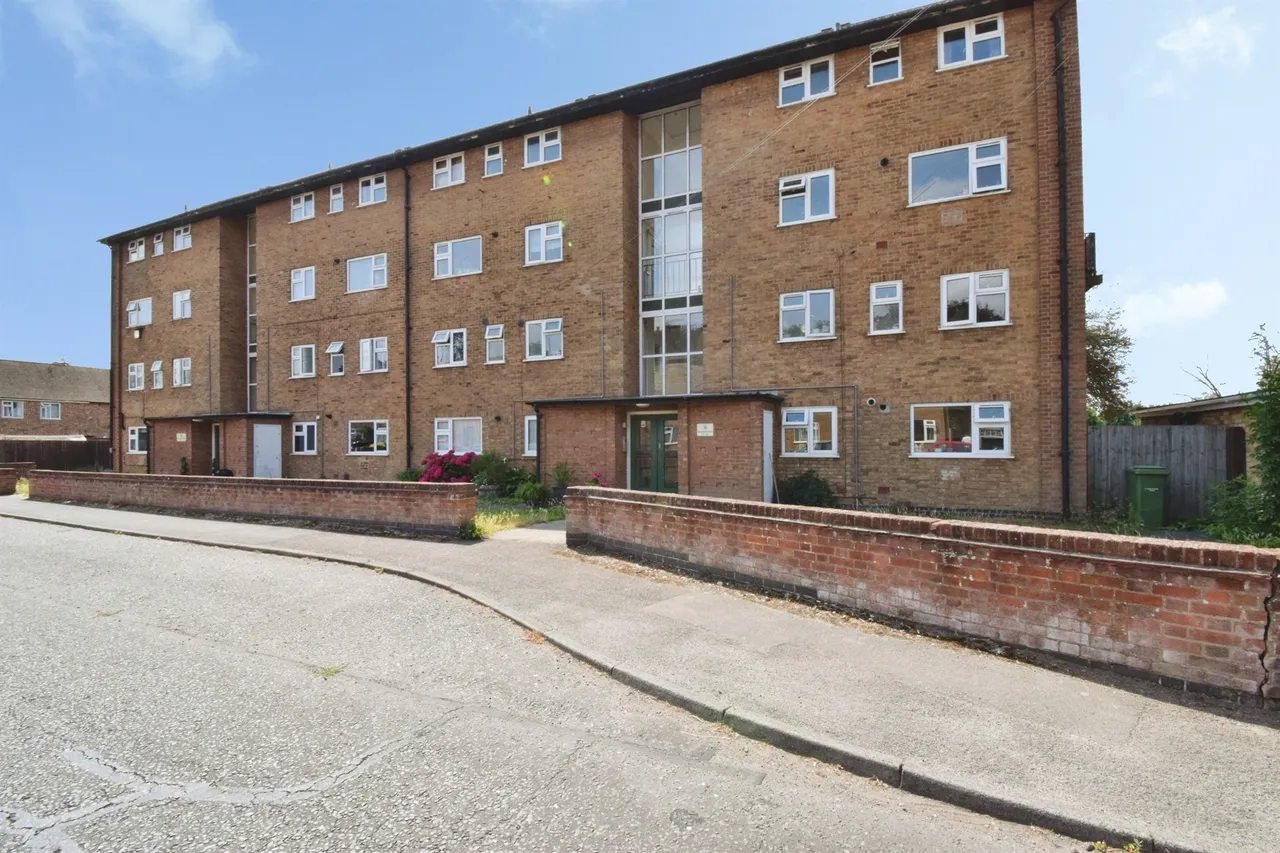 Kenilworth Drive, Oadby, LE2, photo 2