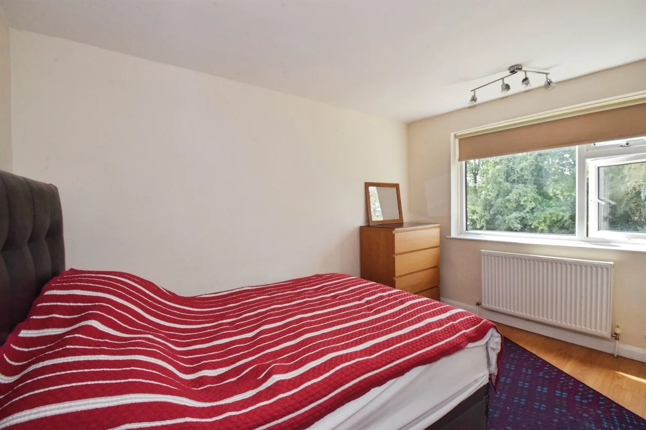 Kenilworth Drive, Oadby, LE2, photo 18