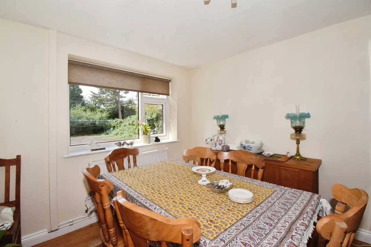 Kenilworth Drive, Oadby, LE2, photo 7