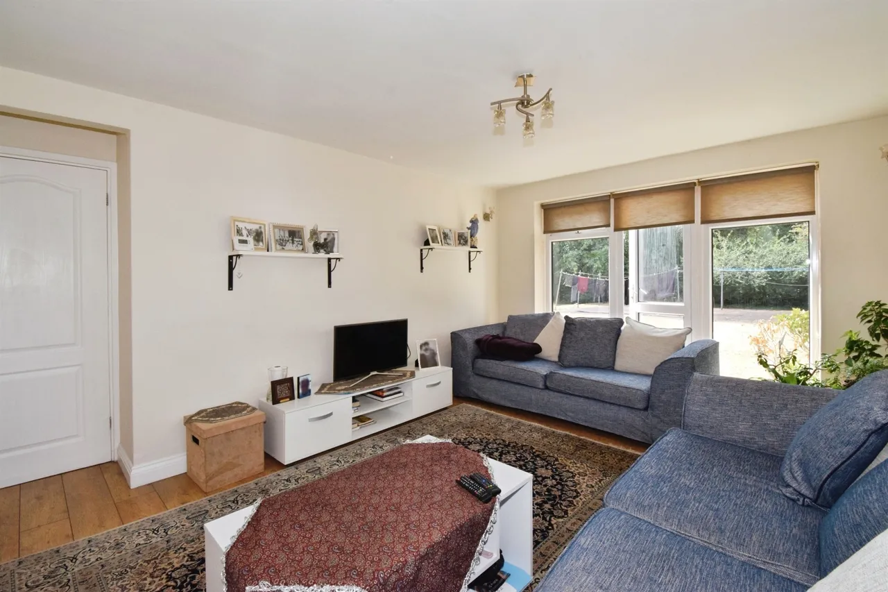Kenilworth Drive, Oadby, LE2, photo 6