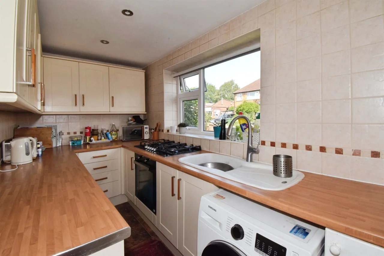 Kenilworth Drive, Oadby, LE2, photo 11