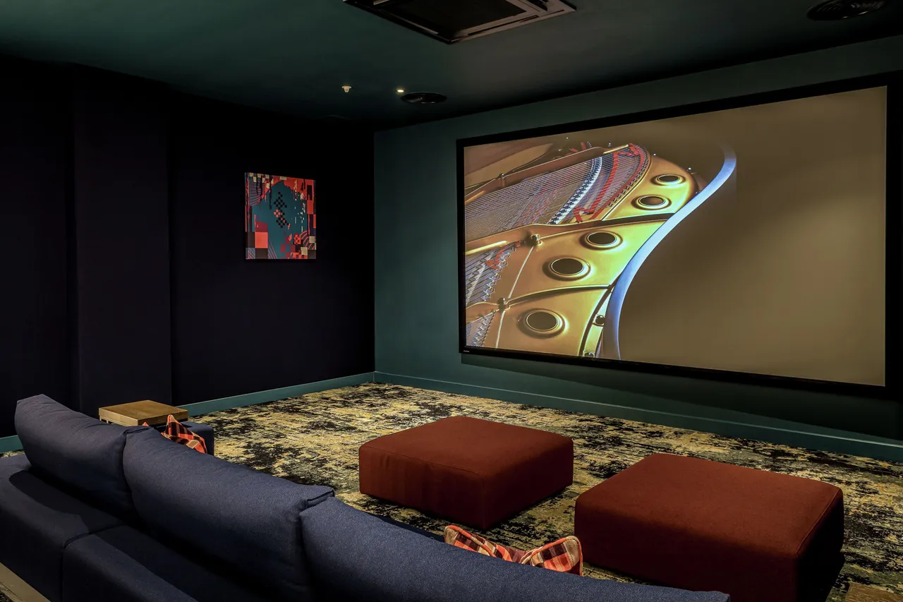 Apartment 2204, Bouchon Point, London, photo 5