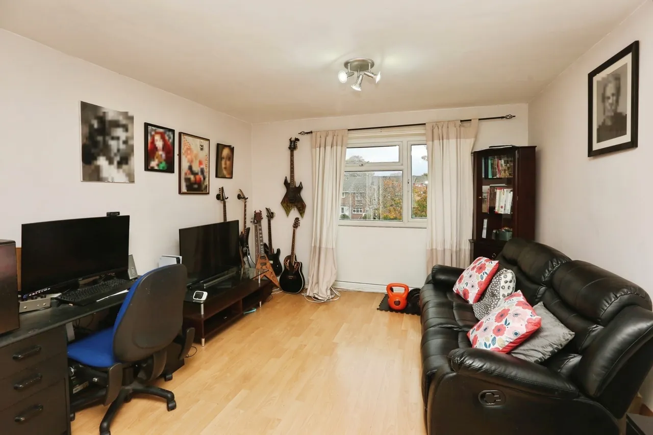 Staplehurst Close, Southampton, SO19, photo 4