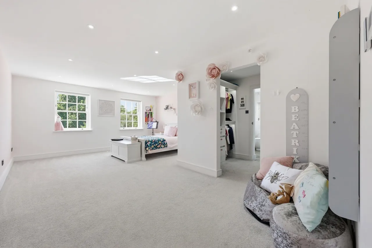 Noak Hill Road, Billericay, CM12, photo 31