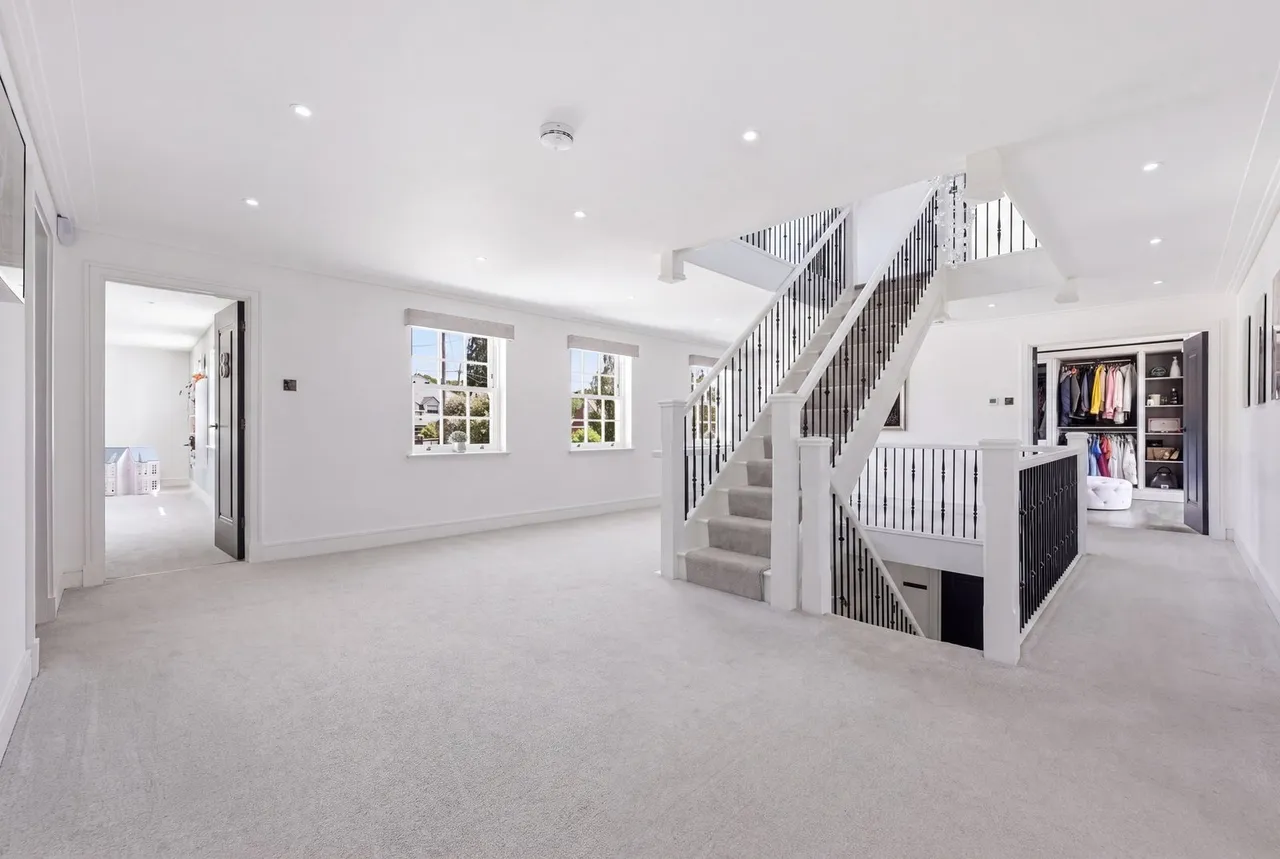 Noak Hill Road, Billericay, CM12, photo 47