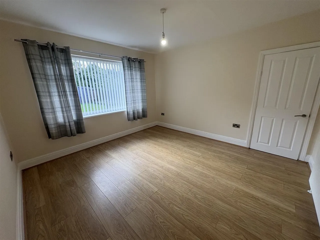 Southgate Crossgates, Scarborough, Scarborough YO12 4LZ, photo 11