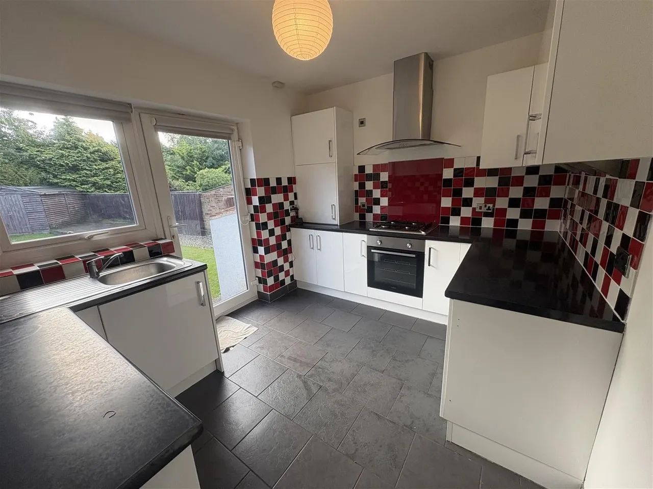 Southgate Crossgates, Scarborough, Scarborough YO12 4LZ, photo 6