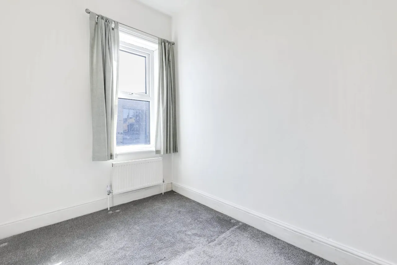 Richardshaw Lane, Stanningley, LS28, photo 12