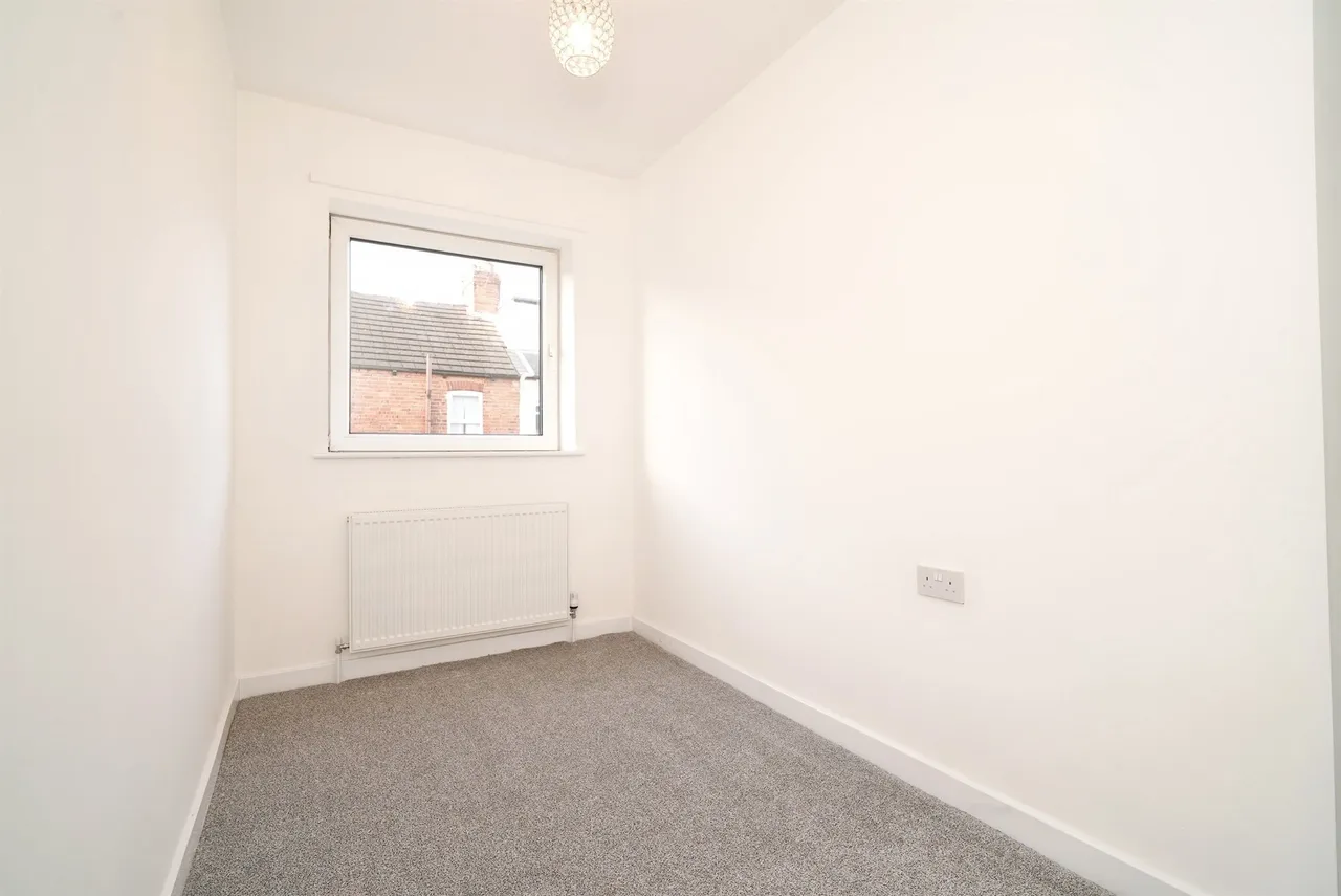 Filey Avenue, Royston, Barnsley, photo 12