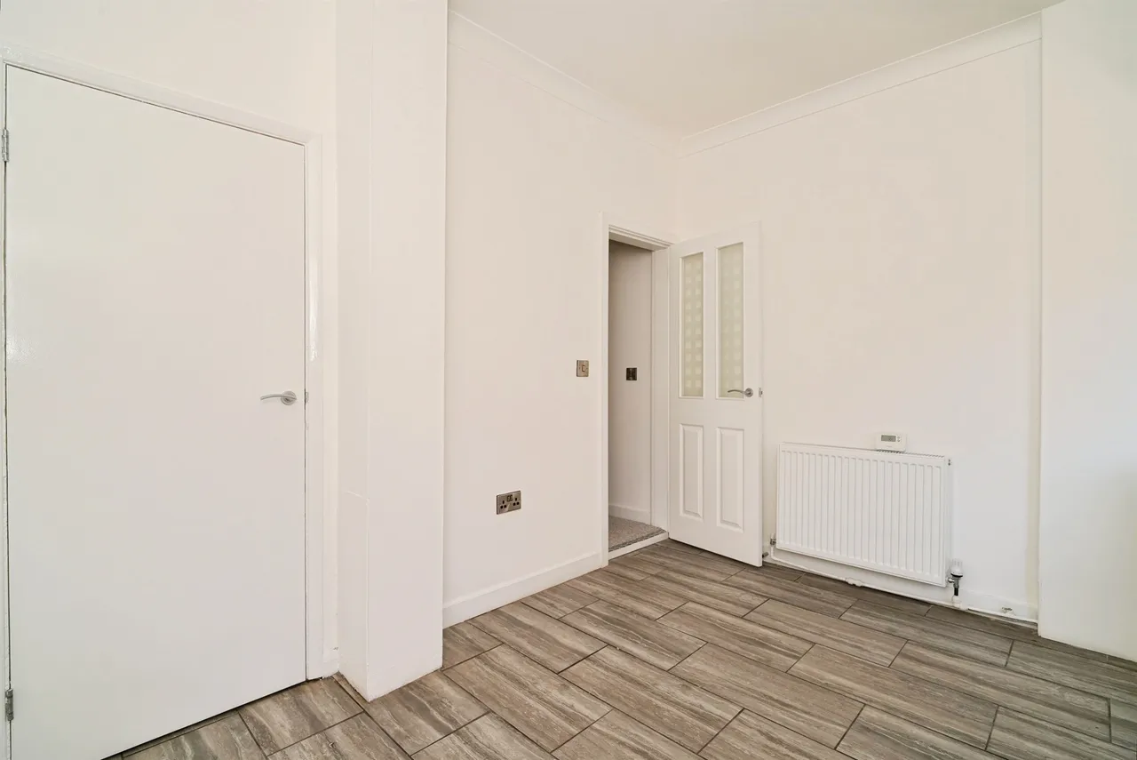 Filey Avenue, Royston, Barnsley, photo 4