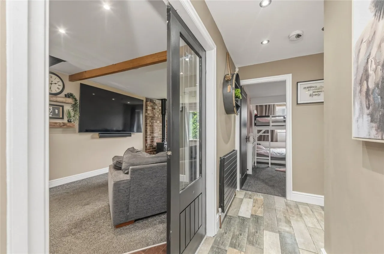 Bunkers Lane, Batley, WF17, photo 10