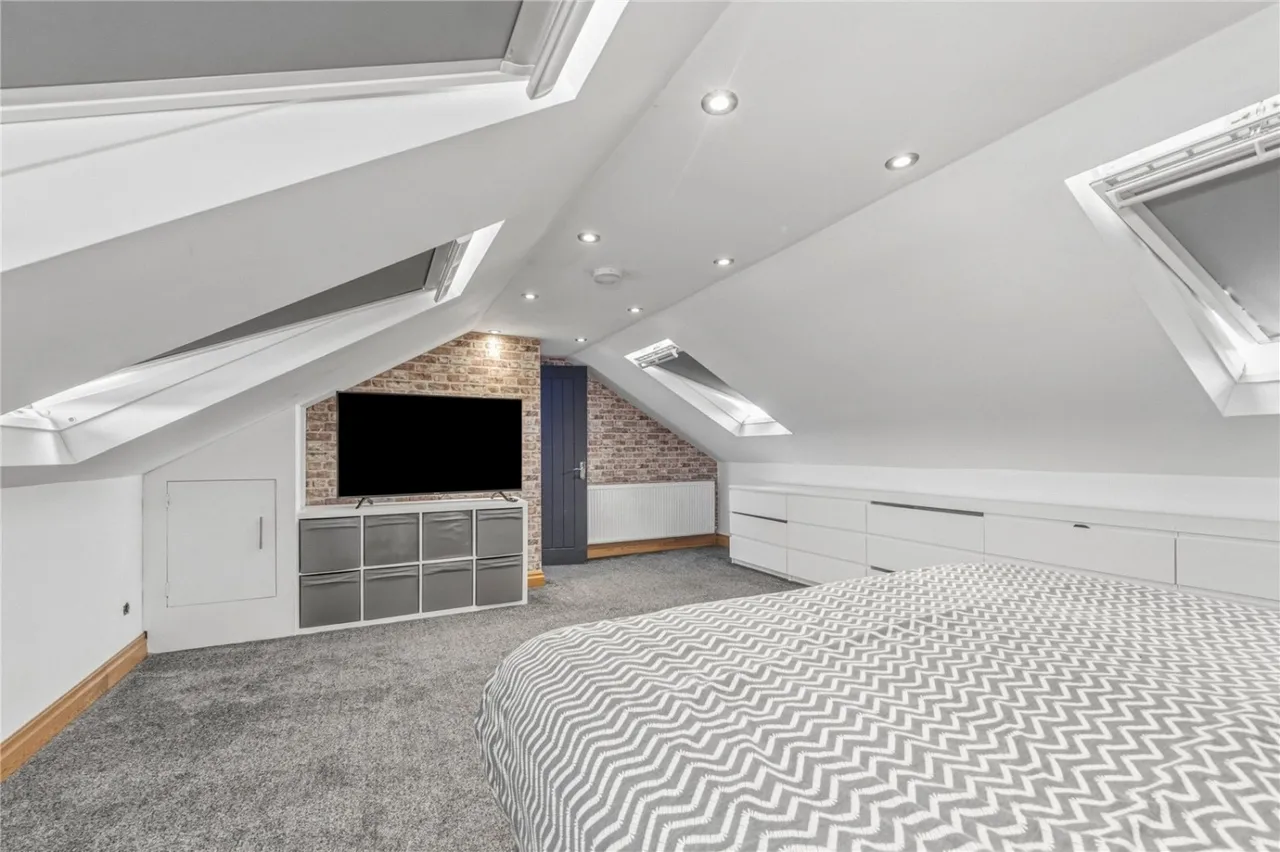 Bunkers Lane, Batley, WF17, photo 24