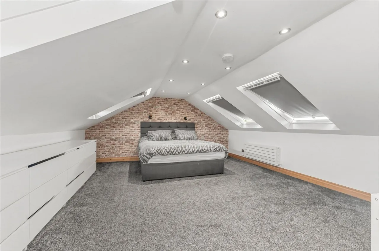 Bunkers Lane, Batley, WF17, photo 21
