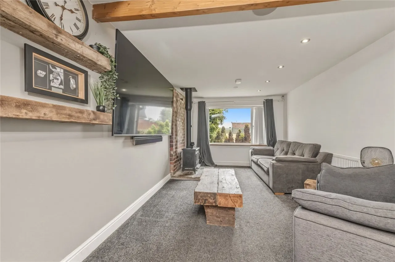 Bunkers Lane, Batley, WF17, photo 14