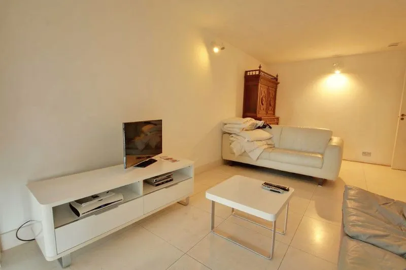 Princes Court Surrey Quays, London SE16 7TD, photo 12