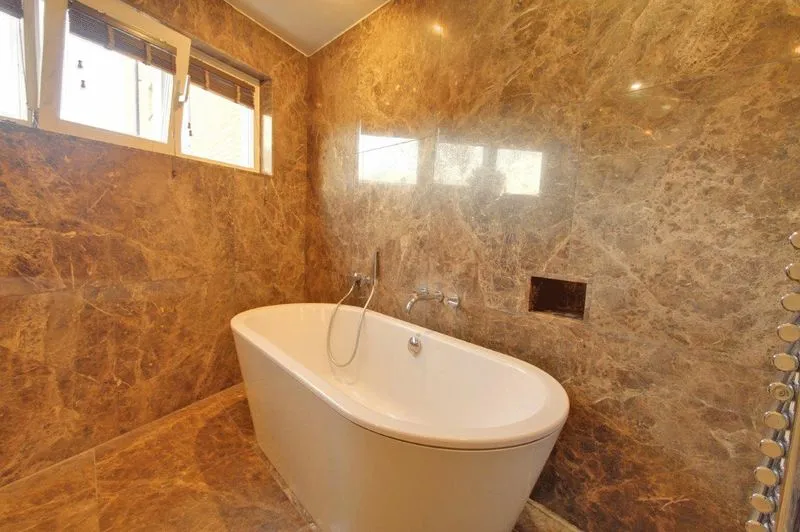 Princes Court Surrey Quays, London SE16 7TD, photo 5