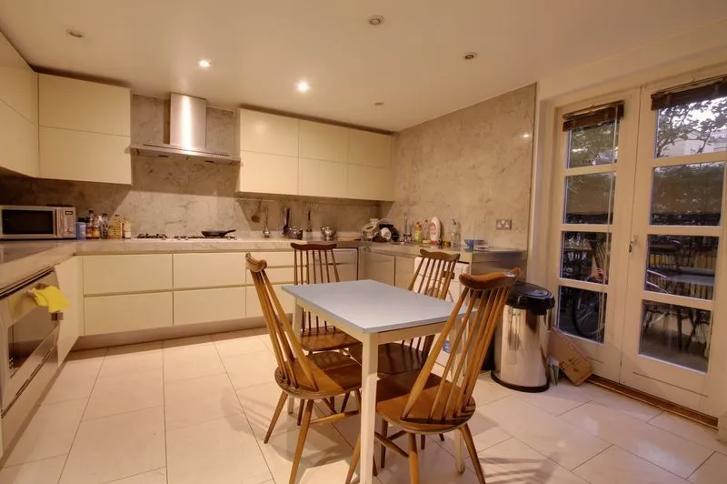 Princes Court Surrey Quays, London SE16 7TD, photo 8
