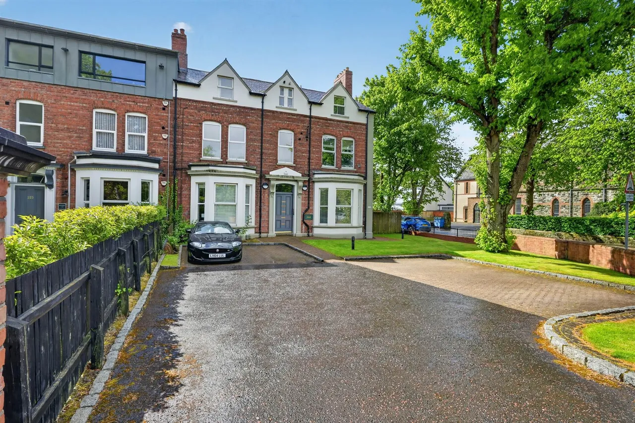1 bed flat for sale, Belmont Road, Belfast, BT4