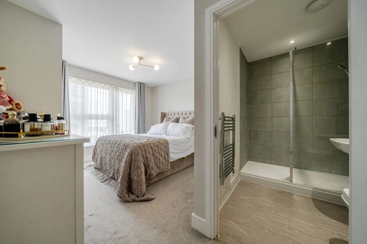 Adit Road, DA8, photo 20
