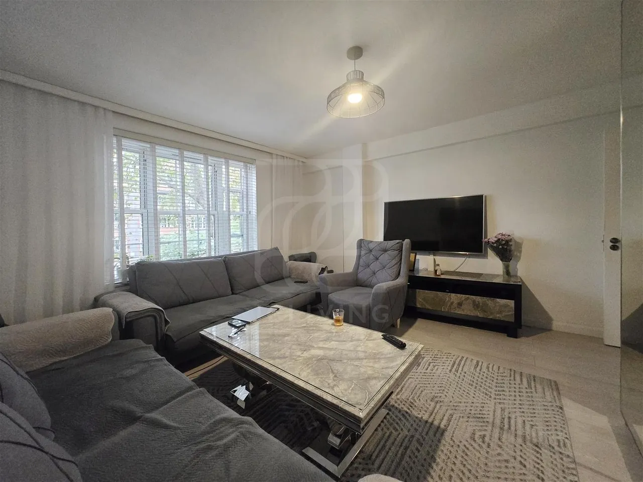 3 bed flat to rent, Ferdinand Street, London, NW1