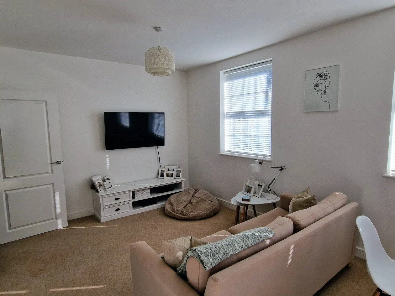 Woodlands Grove, Leeds, LS16, photo 2