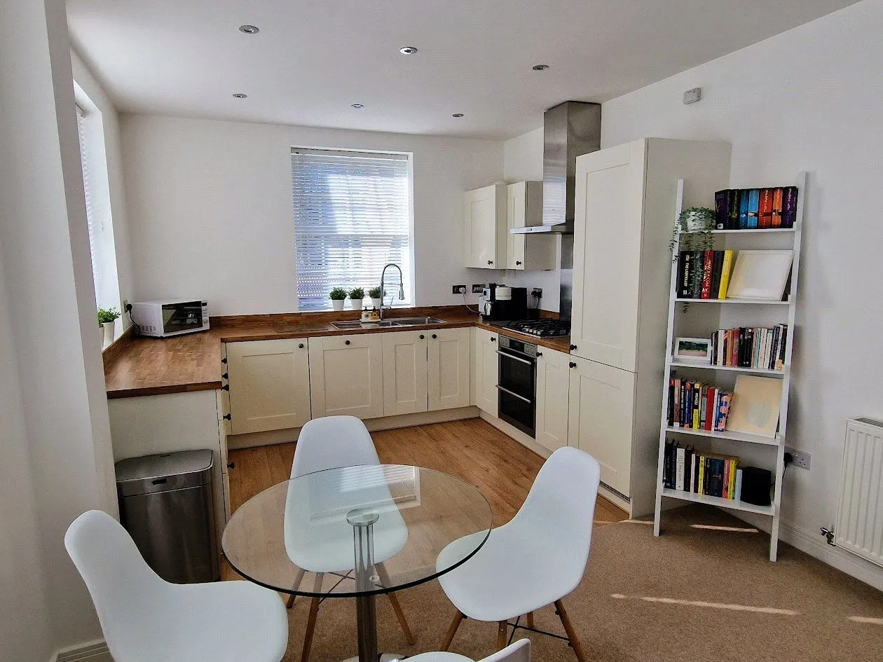 Woodlands Grove, Leeds, LS16, photo 4
