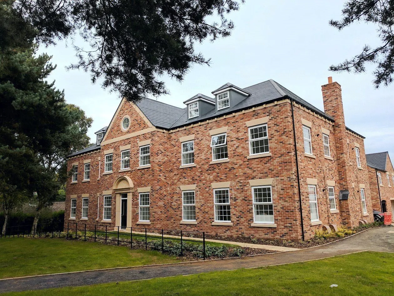 2 bed flat for sale, Woodlands Grove, Leeds, LS16