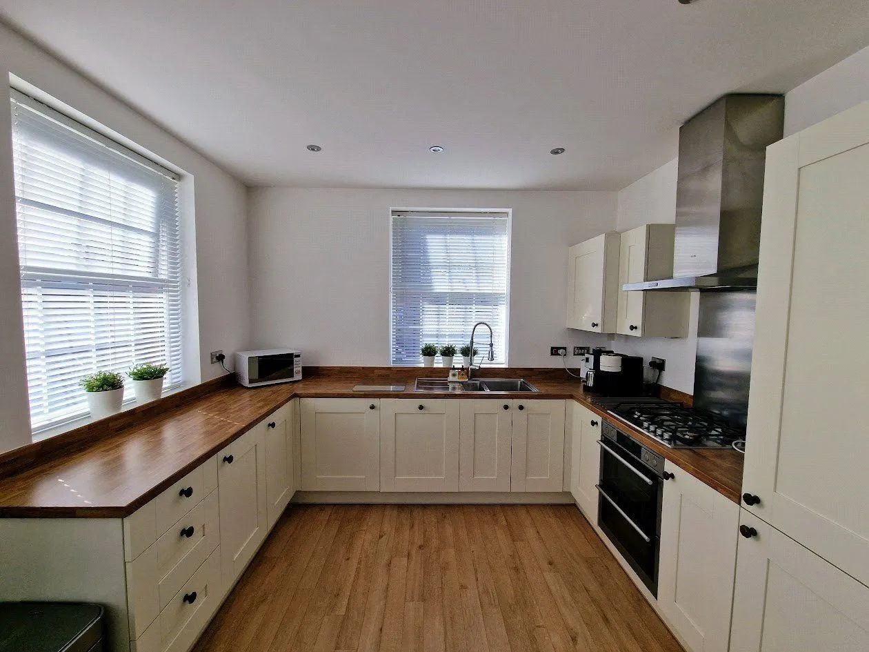 Woodlands Grove, Leeds, LS16, photo 5