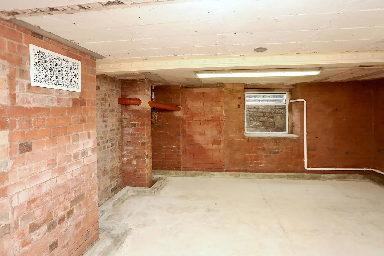 Ty Deri, Trebencyn Park, NP7, photo 28
