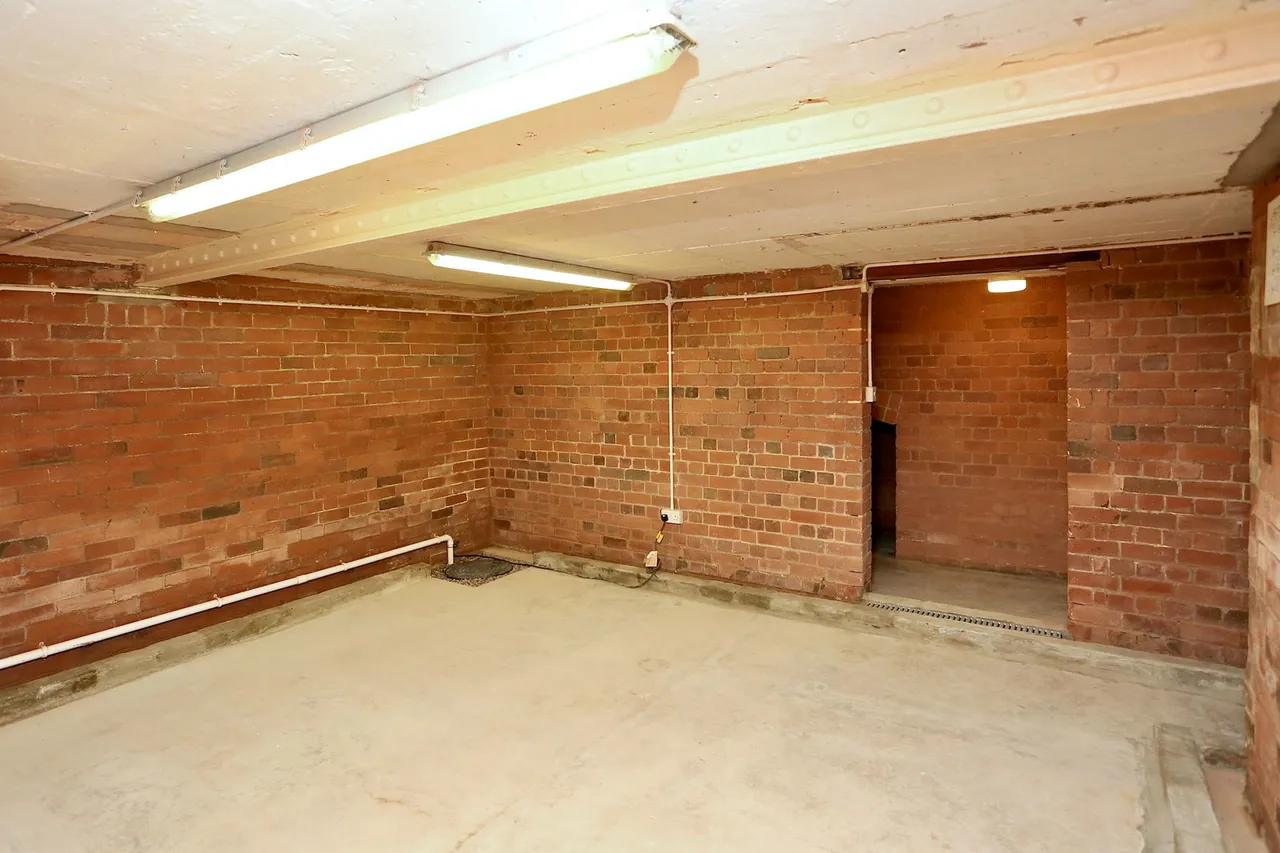 Ty Deri, Trebencyn Park, NP7, photo 26