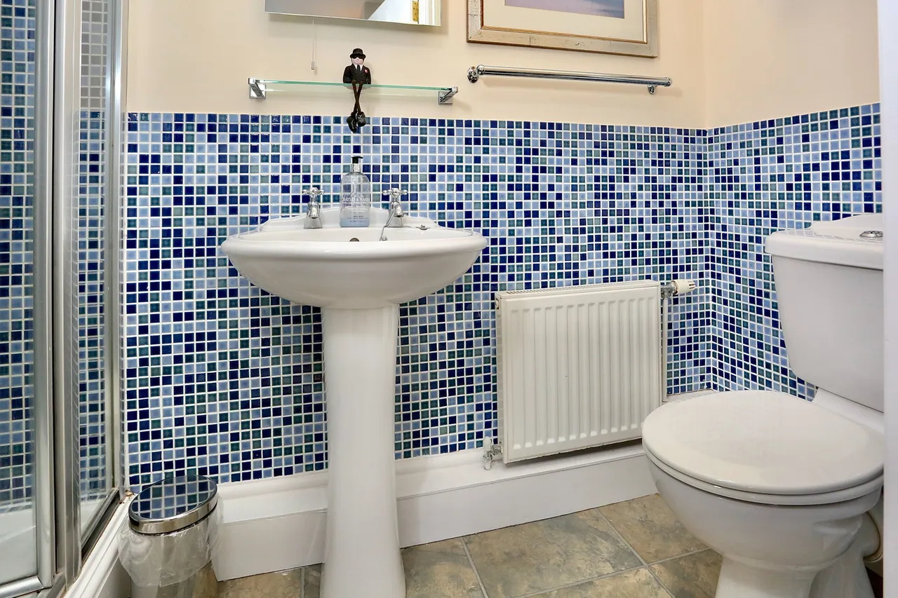 Ty Deri, Trebencyn Park, NP7, photo 18