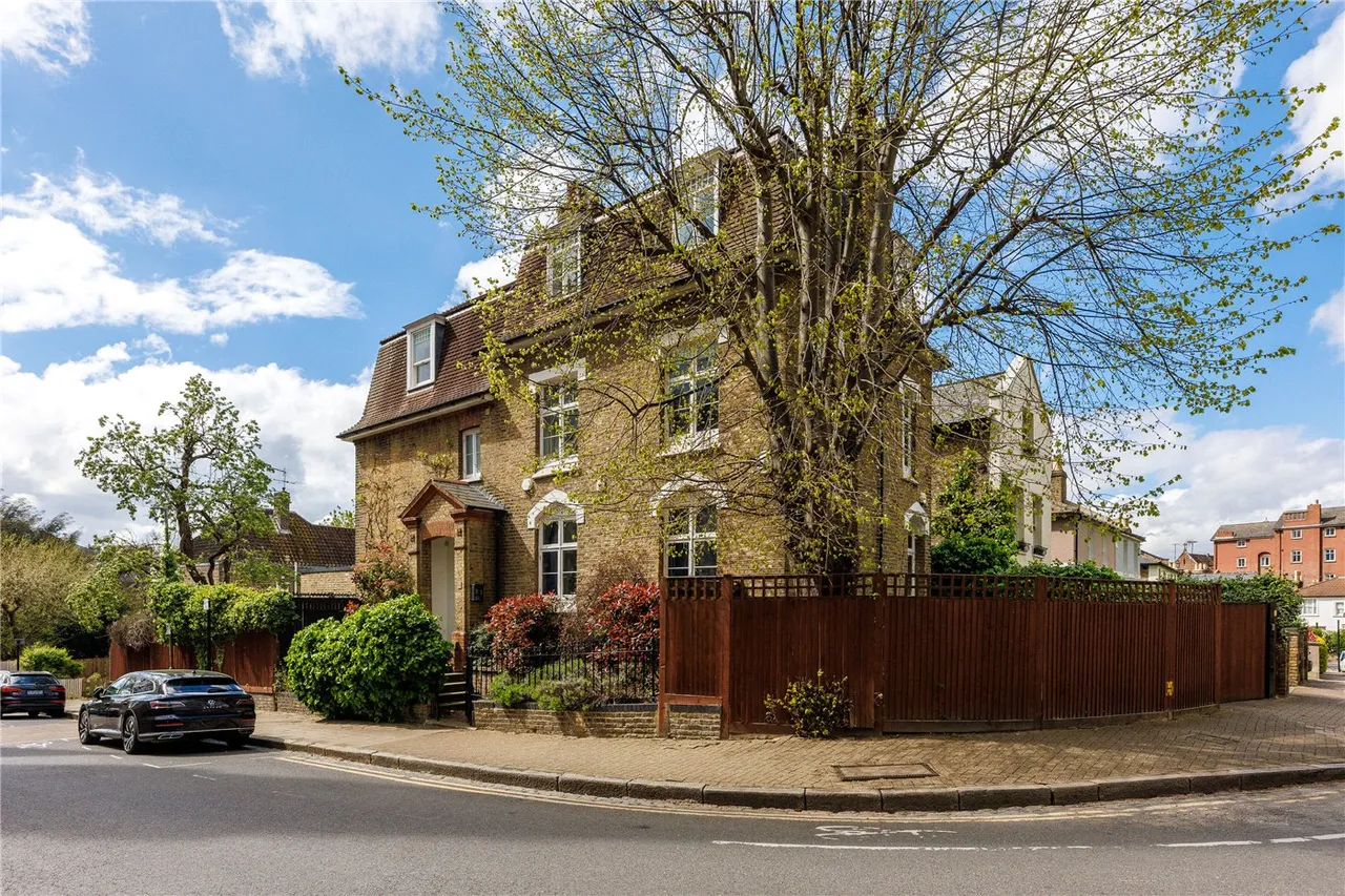 Ponsonby Road, London, SW15, photo 11