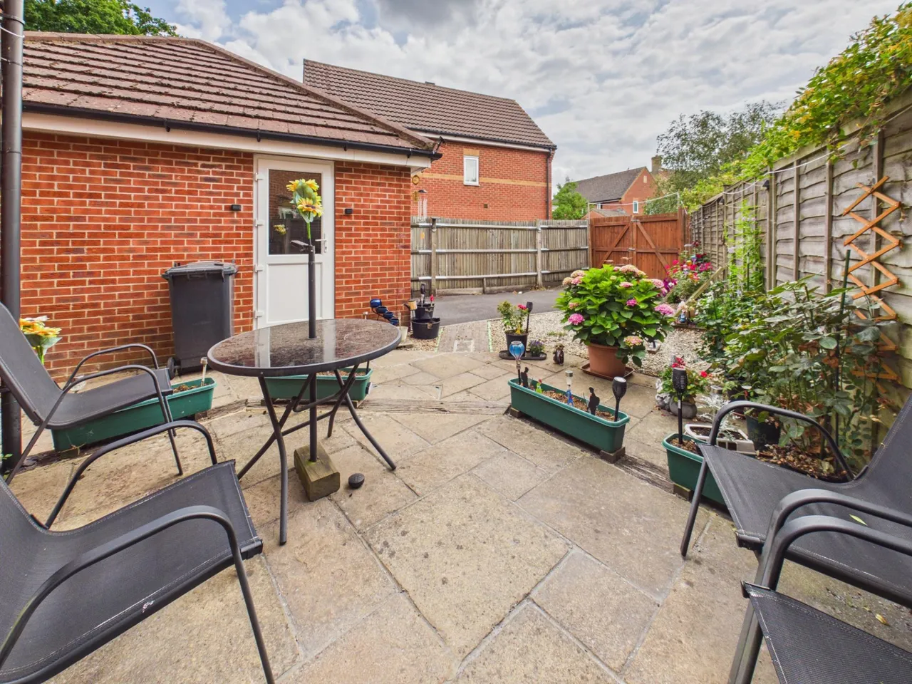 Kestrels Mead, Tadley, RG26, photo 11