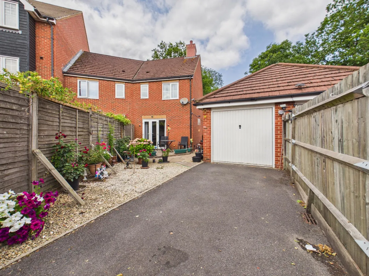 Kestrels Mead, Tadley, RG26, photo 10