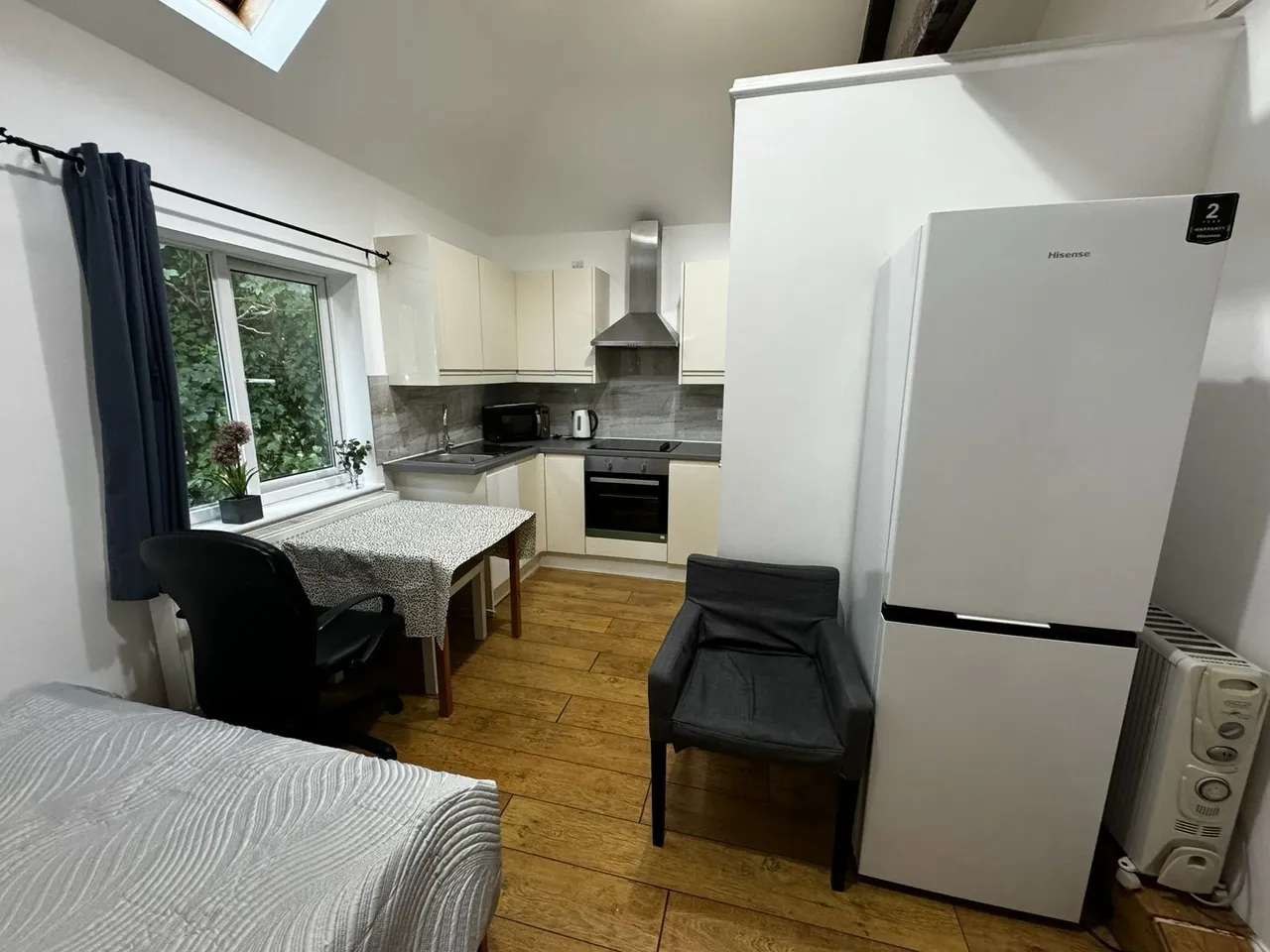 Jersey Road, Hounslow, TW3, photo 4